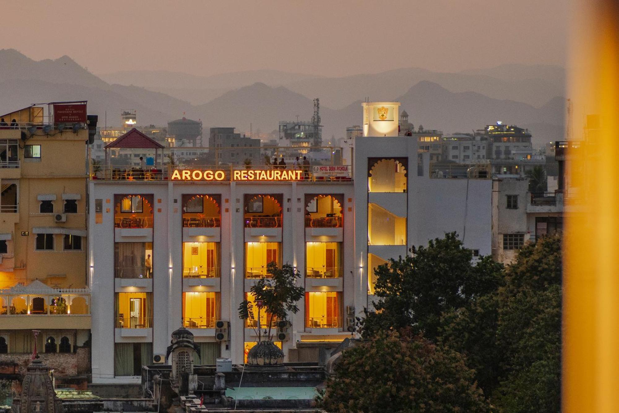Dera Pichola- A Lake Facing Boutique Hotel 烏代浦 外观 照片